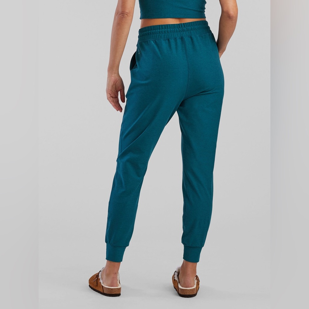 Beyond Yoga Spacedye Commuter Jogger - Picture 2 of 9